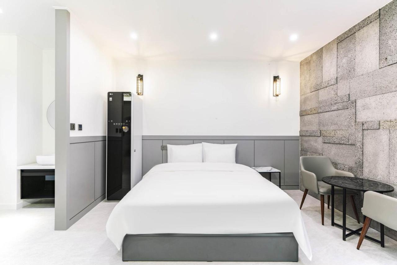Pyeongtaek Godeok Rich Stay Hotel Екстериор снимка