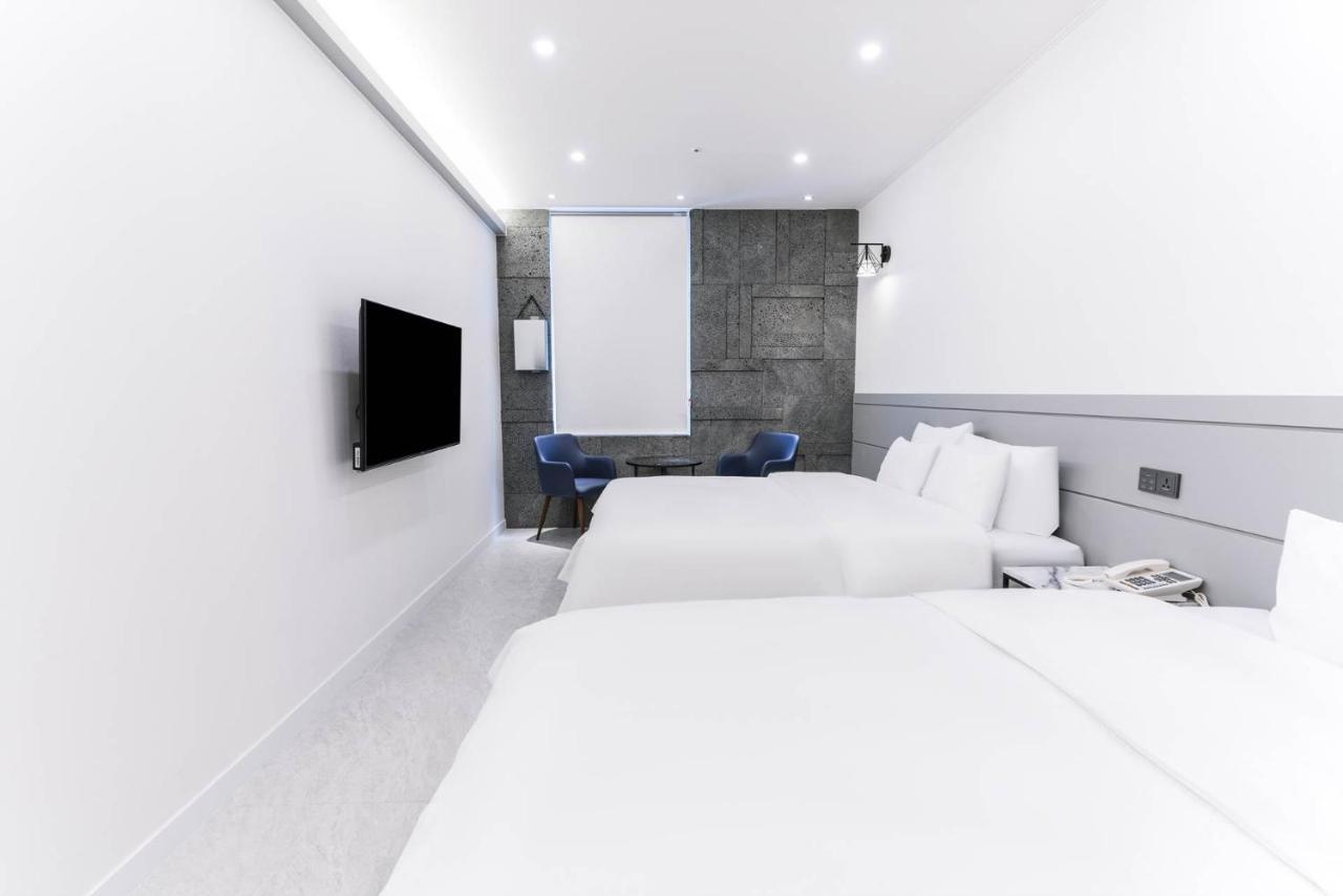 Pyeongtaek Godeok Rich Stay Hotel Екстериор снимка